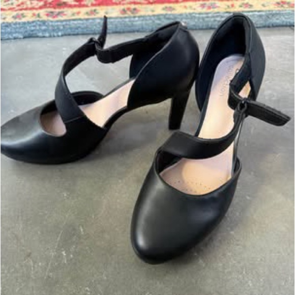 Clarks Elegant Black Heels with Cross Strap